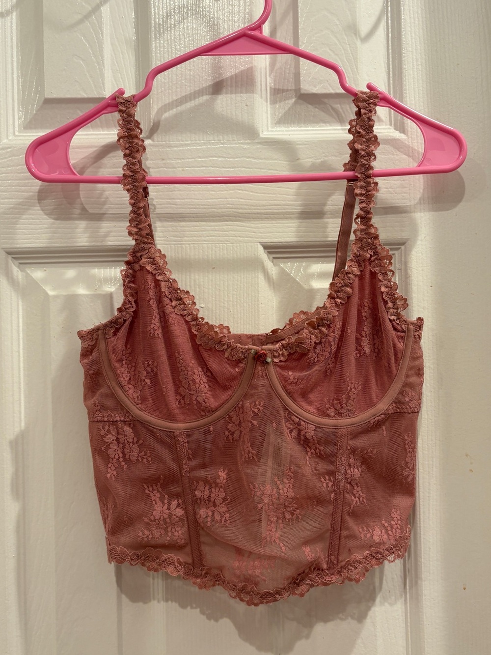 Urban Outfitters Dusty Rose Lace Bustier Cami 🫧